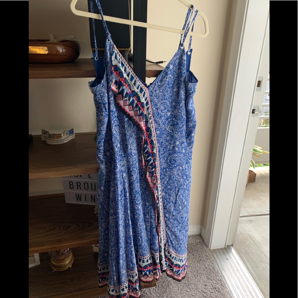 French Connection midi dress. Very flattering